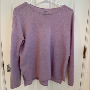 Light purple VINCE cashmere sweater!!